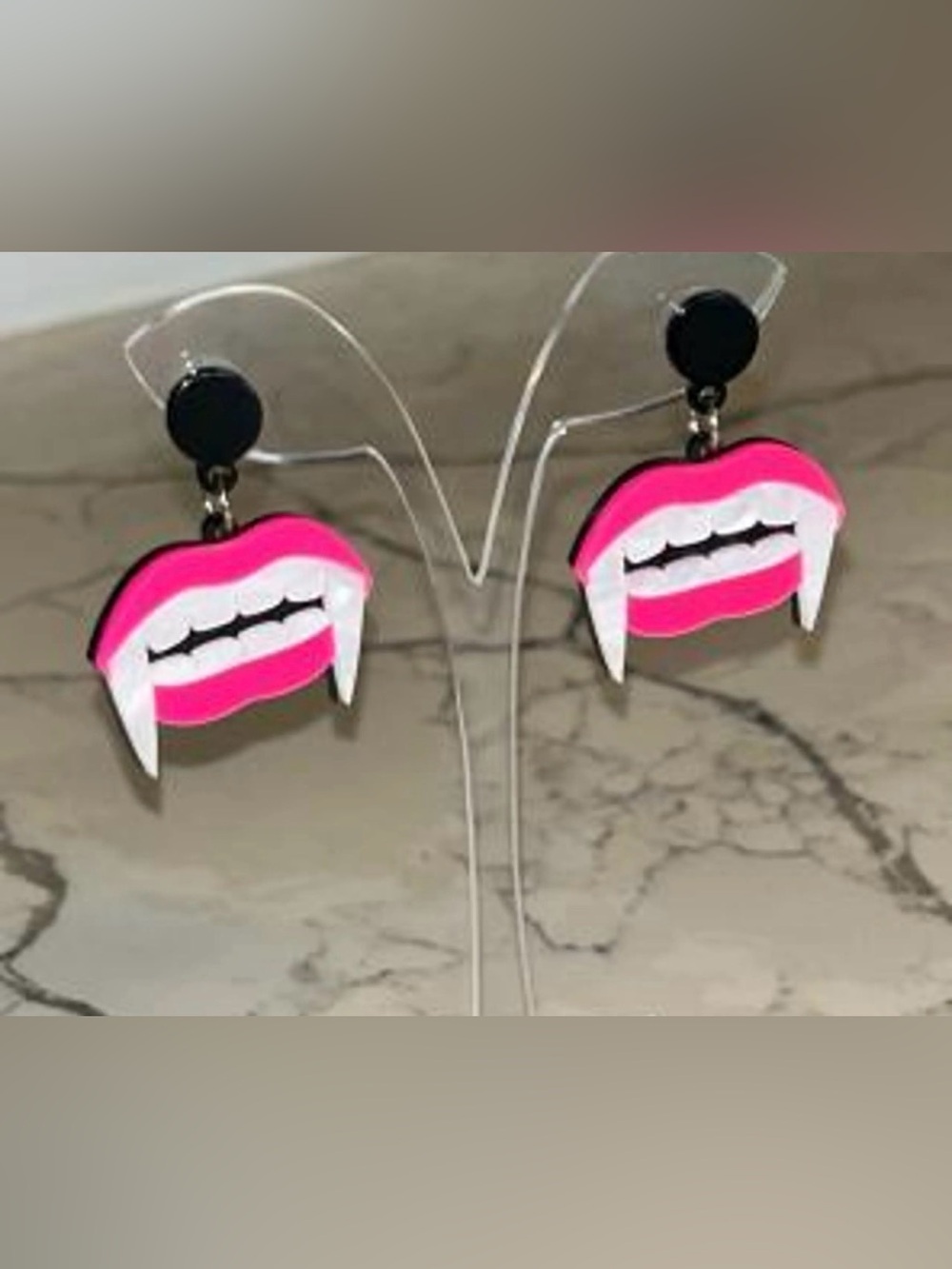 NWT 🧛♀️ Handmade Vampire Fang Earrings 🩸